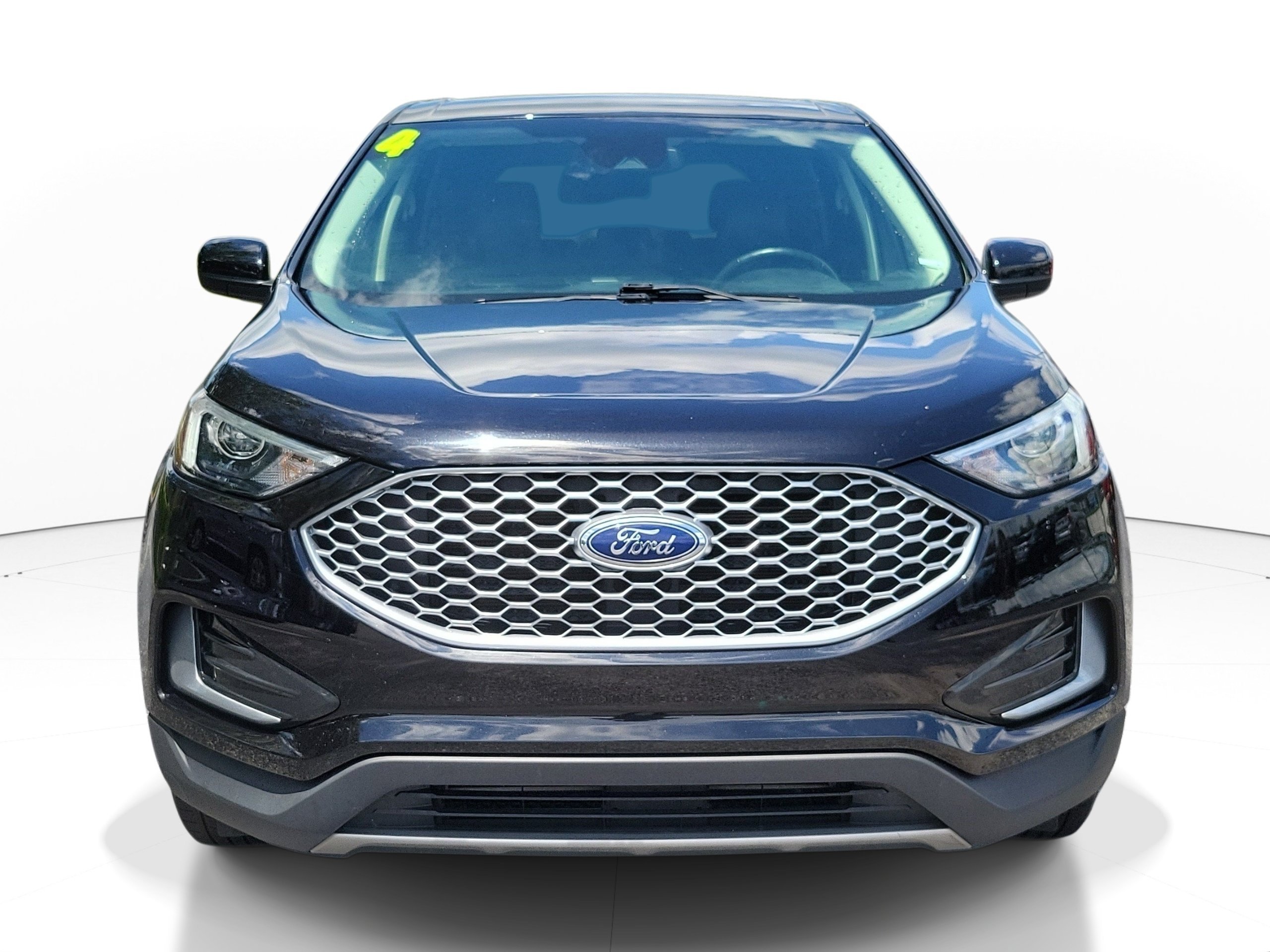Used 2024 Agate Black Metallic Ford SEL image 1