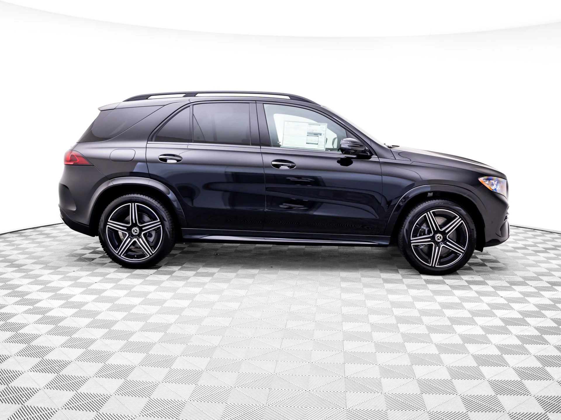 New 2027 Black Mercedes-Benz GLE 450 image 6