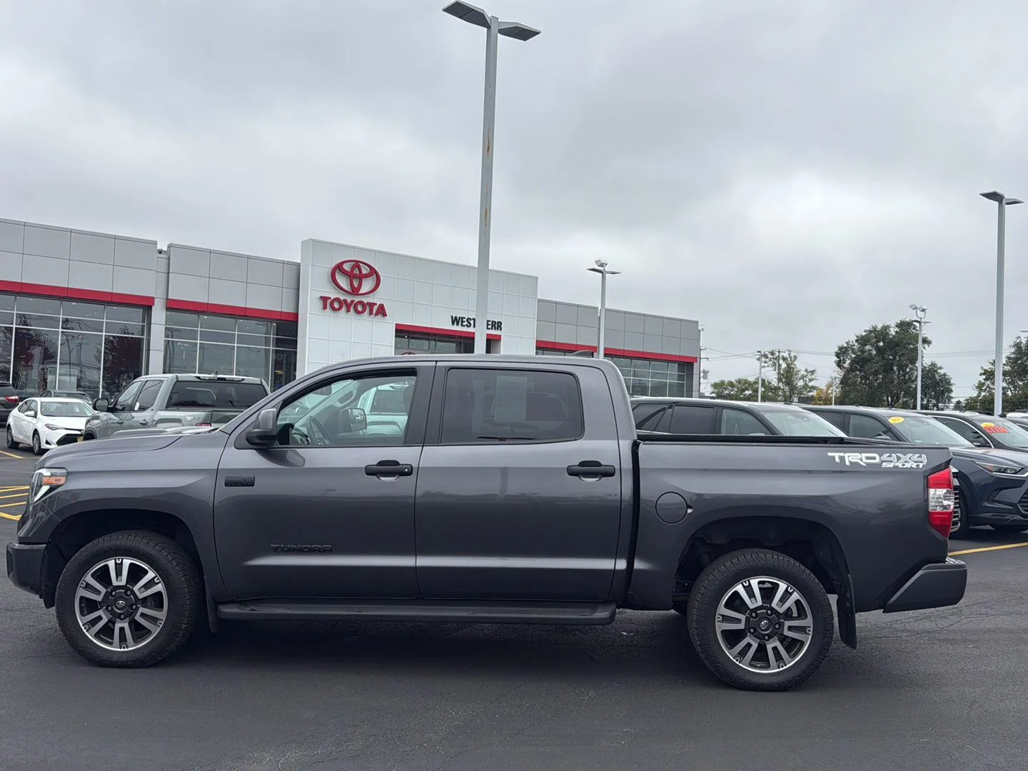 Used 2021 Magnetic Gray Metallic Toyota SR5 image 6