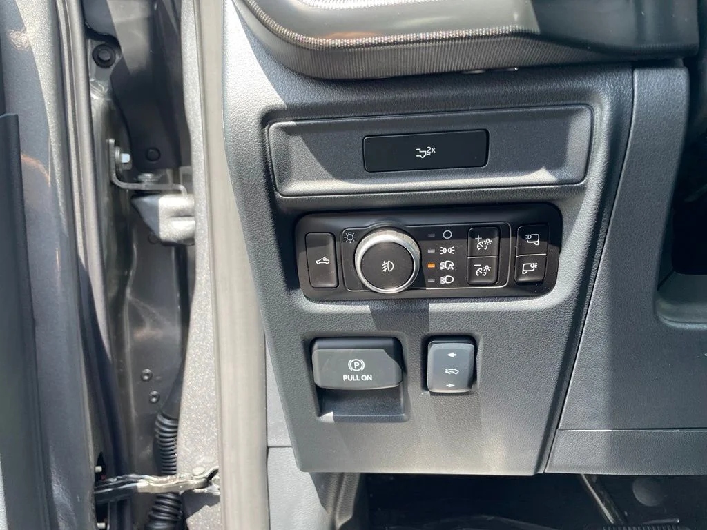 New 2026 Carbonized Gray Metallic Ford Lariat® image 12