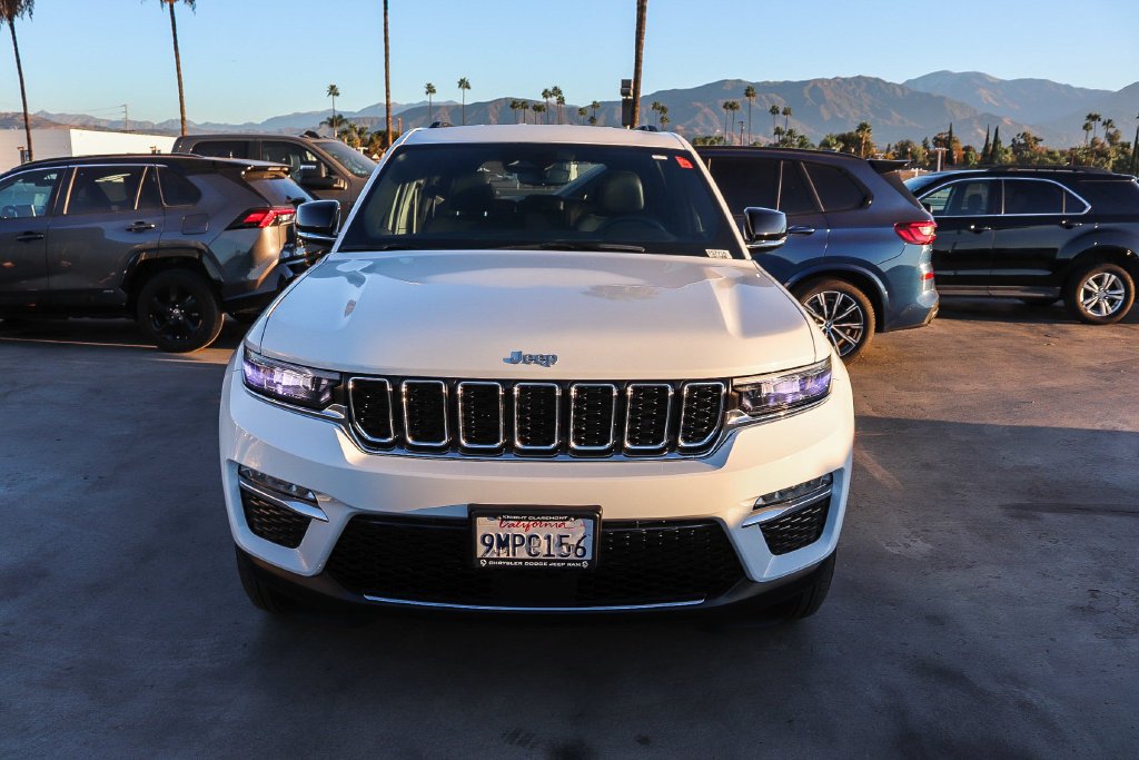 Used 2024 Bright White Clearcoat Jeep Limited image 3