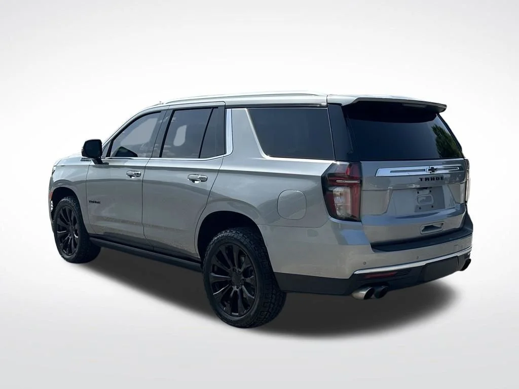 Used 2023 Gray Chevrolet High Country image 5