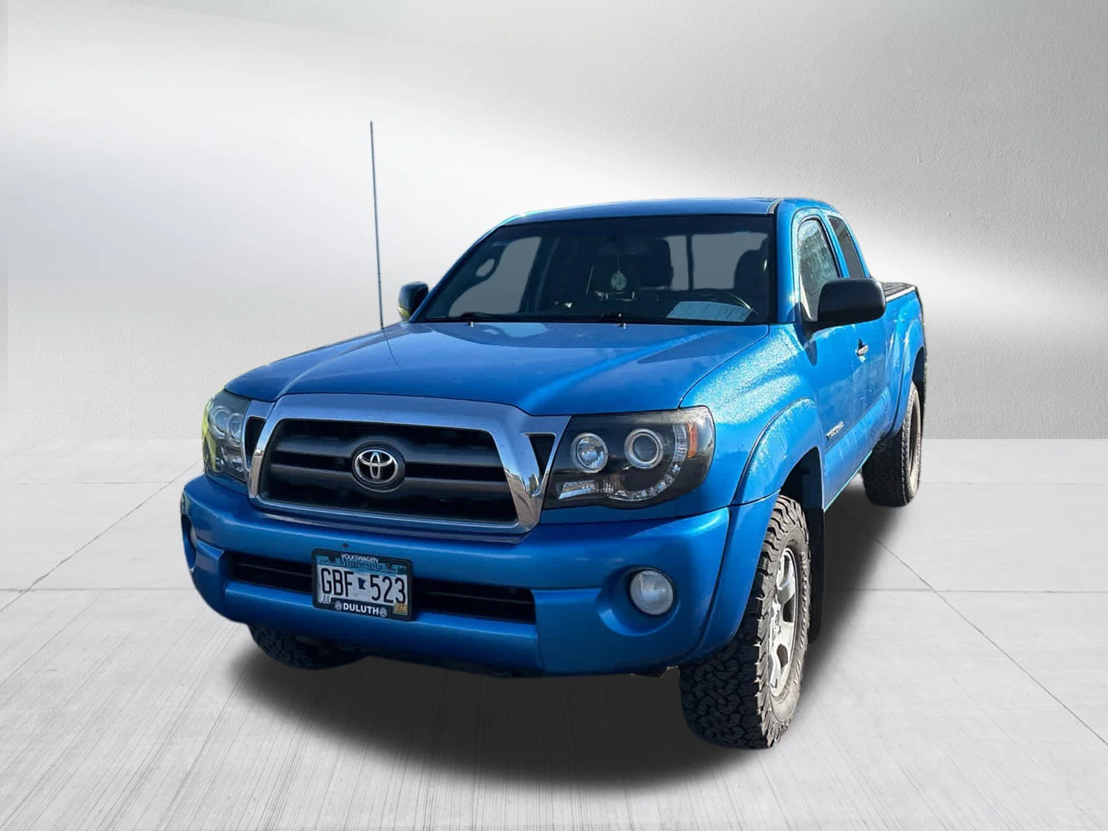 Used 2010 SPEEDWAY BLUE Toyota ACC CAB 4WD V6 AT image 2