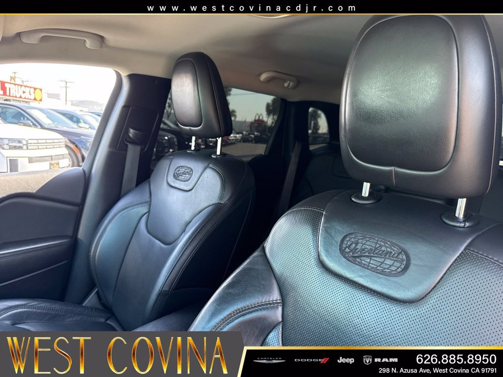 Certified Used 2016 White Jeep Overland image 16