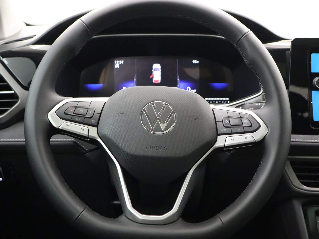 New 2026 Pure White w Volkswagen SE Black image 12