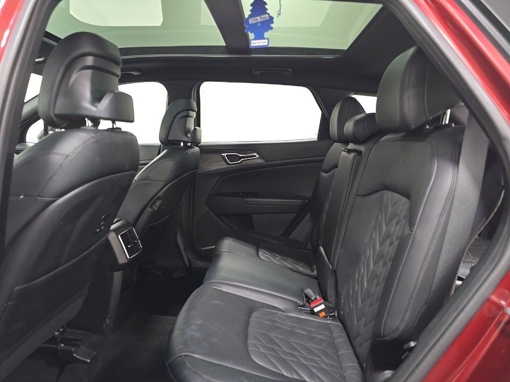 Used 2023 Red Kia X-Line image 12