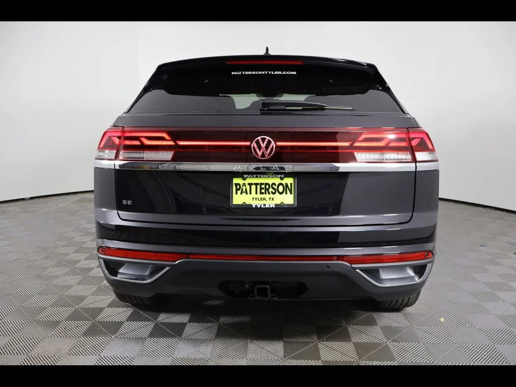 New 2026 Black Volkswagen 2.0T SE w/Technology image 5