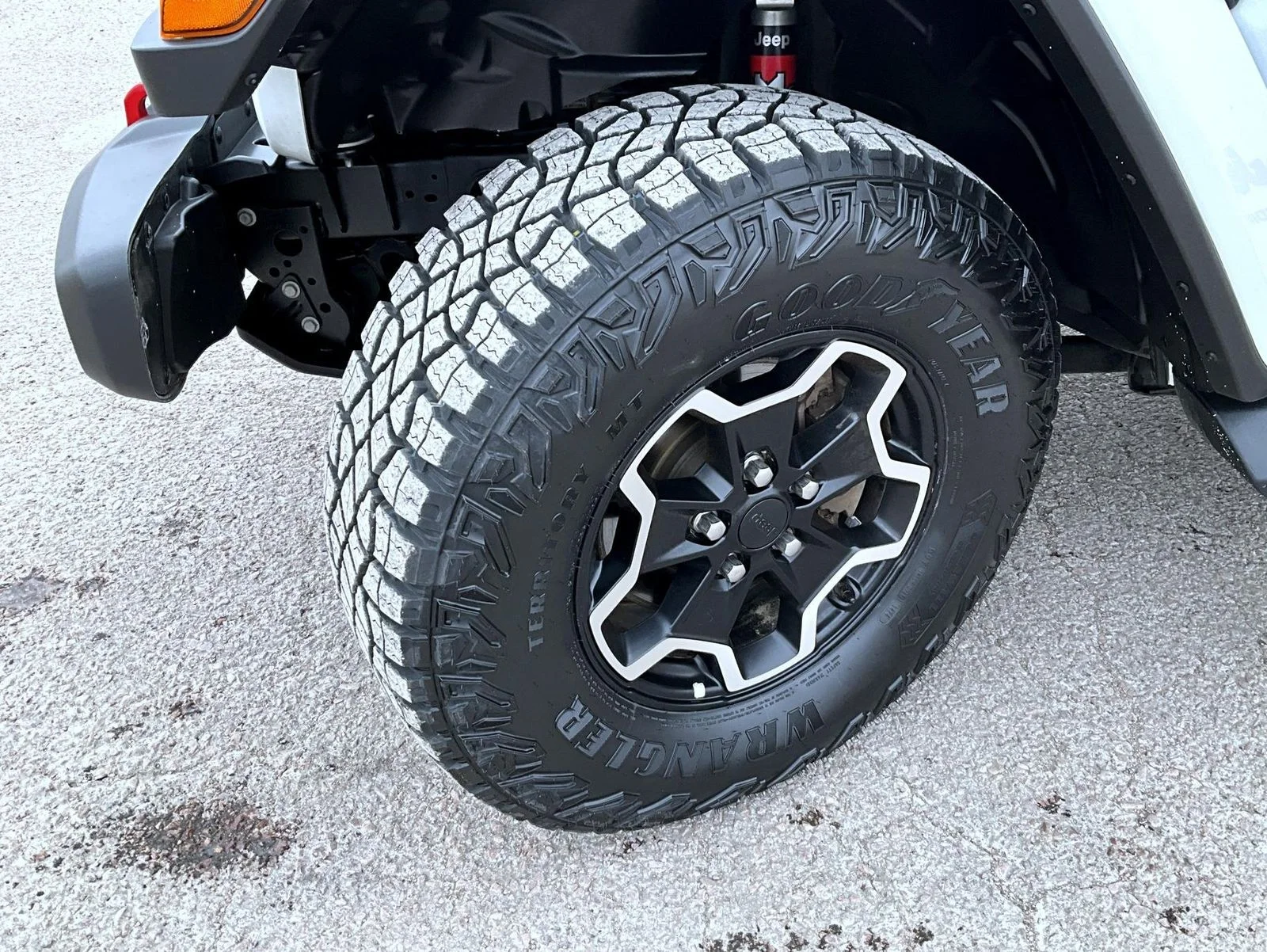 Certified Used 2021 White Jeep Rubicon image 24
