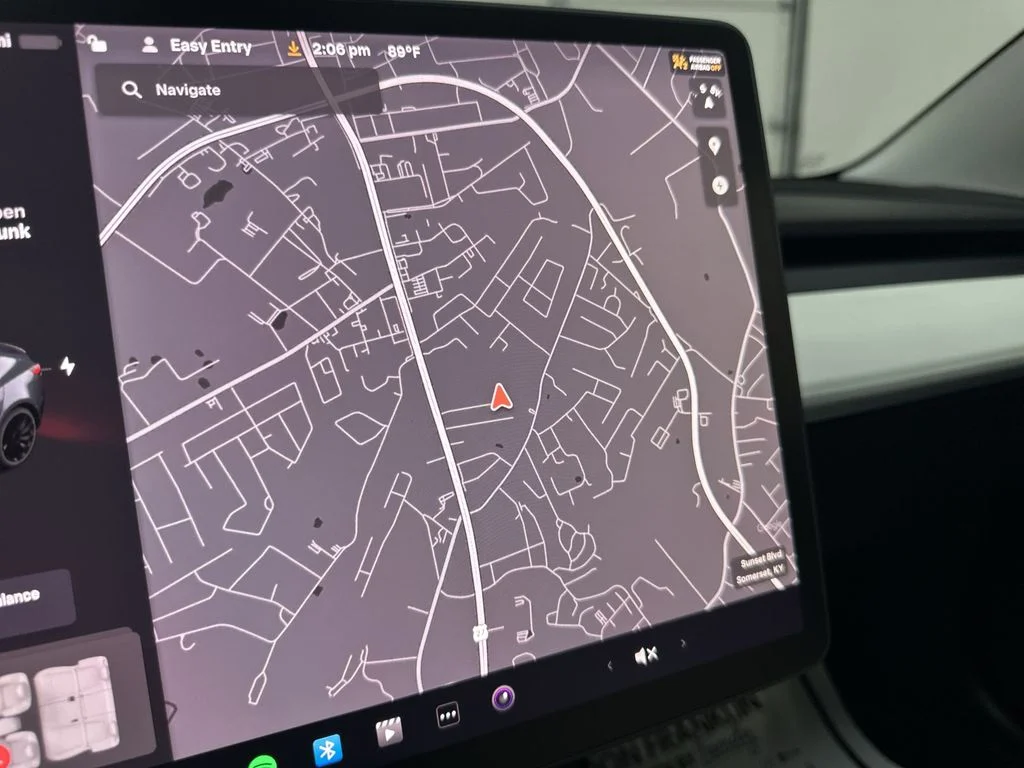 Used 2021  Tesla Performance image 22