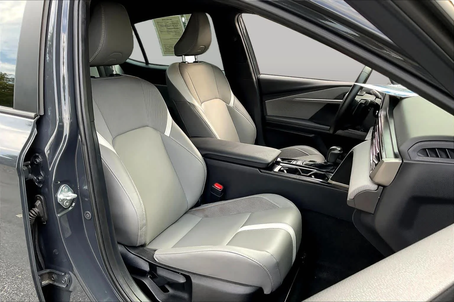 Used 2025 Underground Toyota SE image 9