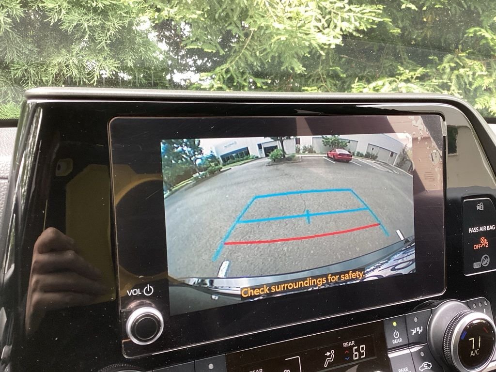 Used 2023 Black Toyota XLE image 17