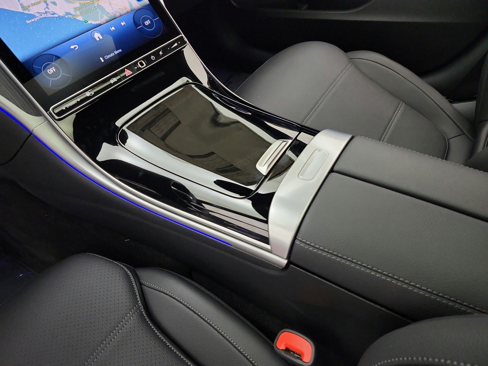 New 2026 Graphite Grey Metallic Mercedes-Benz C 300 Sedan image 10