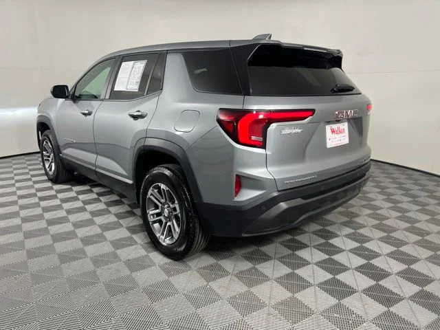 Used 2025 Silver GMC Elevation image 5