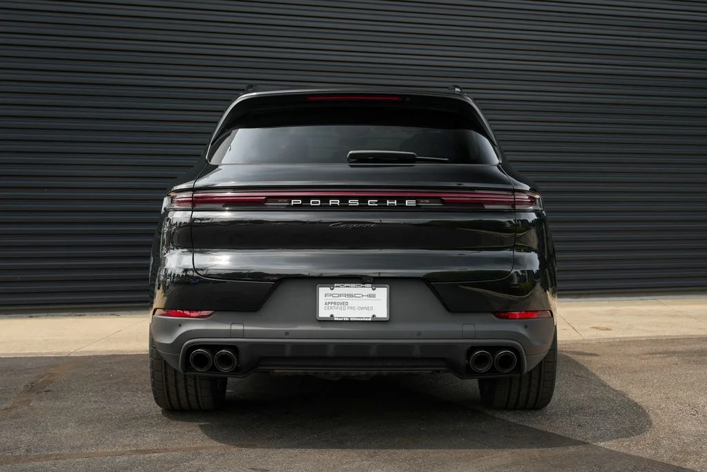 Certified Used 2025  Porsche Base image 15