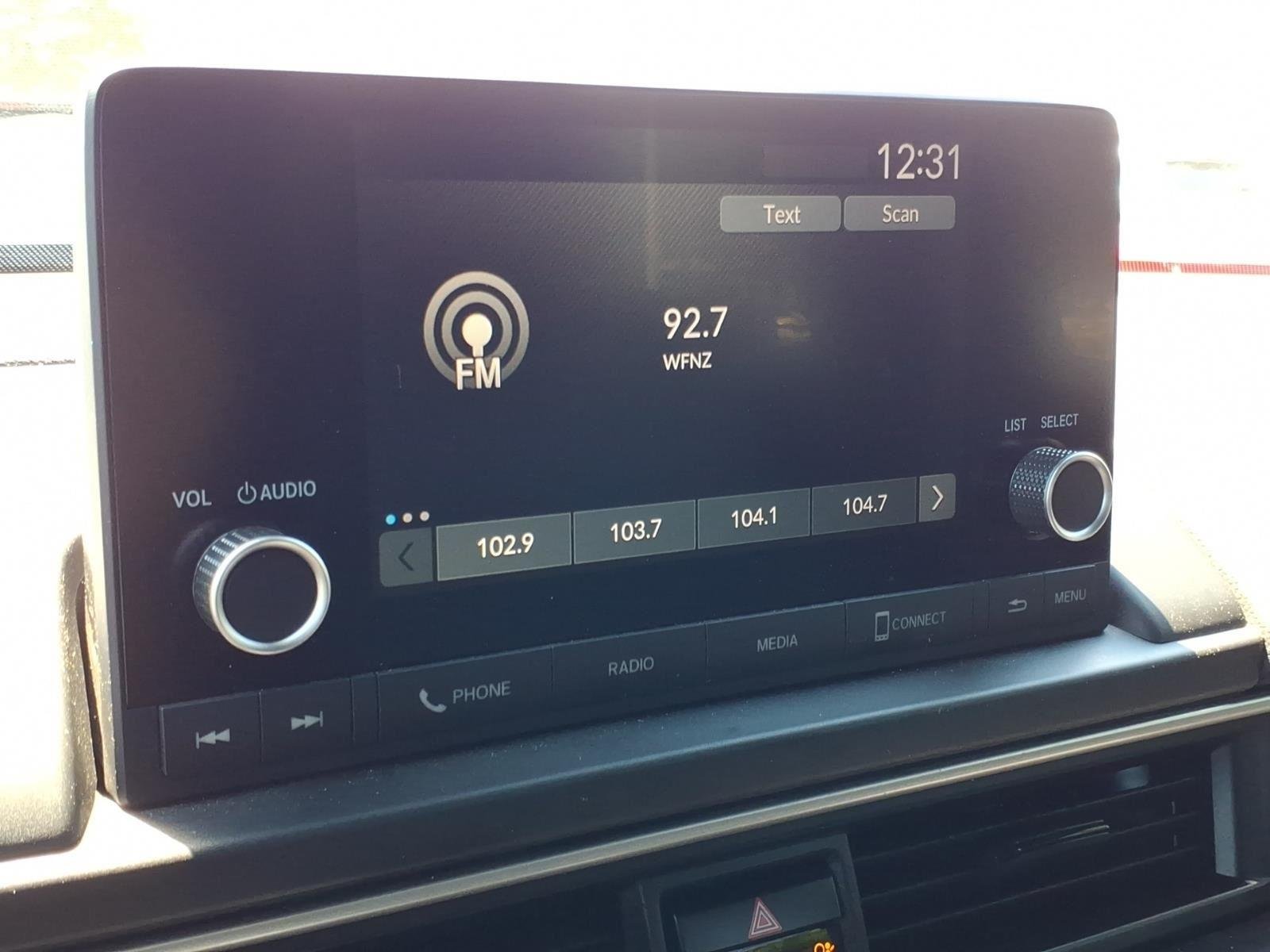 Used 2025  Honda Sport image 21