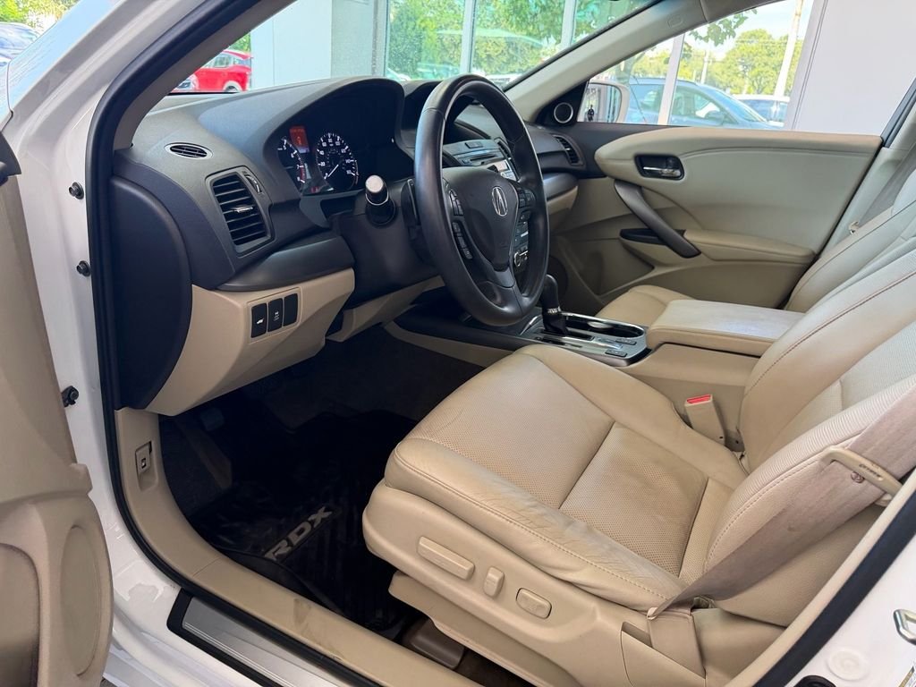 Used 2014 White Acura Technology Package image 12