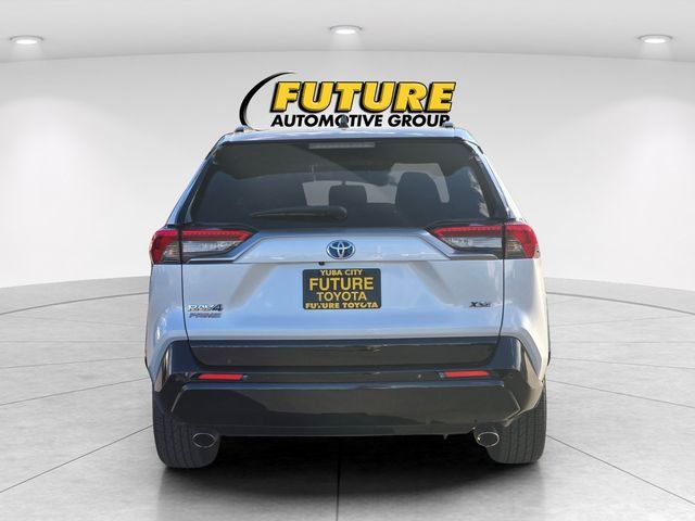 Used 2023 Off-white Toyota XSE image 5