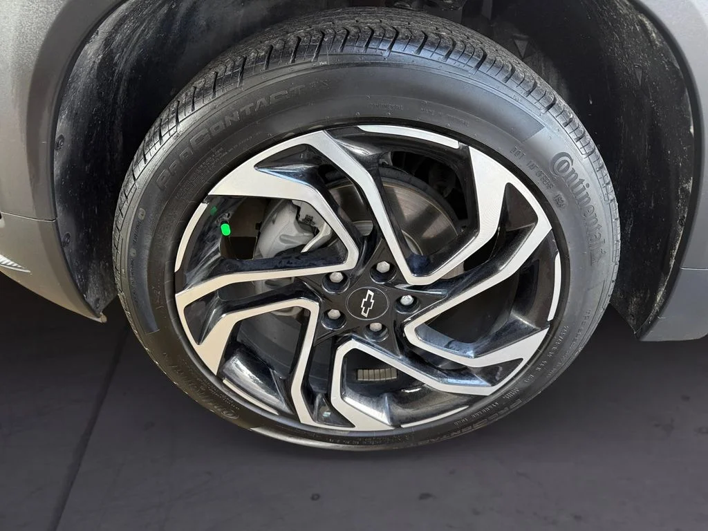 Used 2025 Red Chevrolet RS image 9