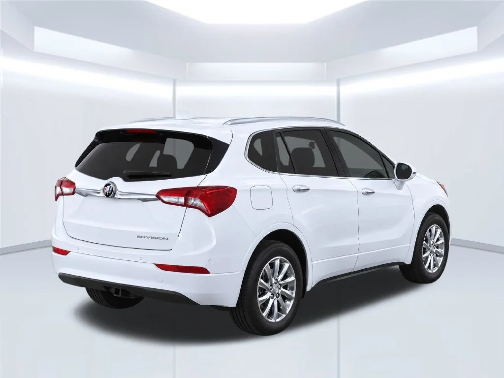 Used 2019 White Buick Essence image 4