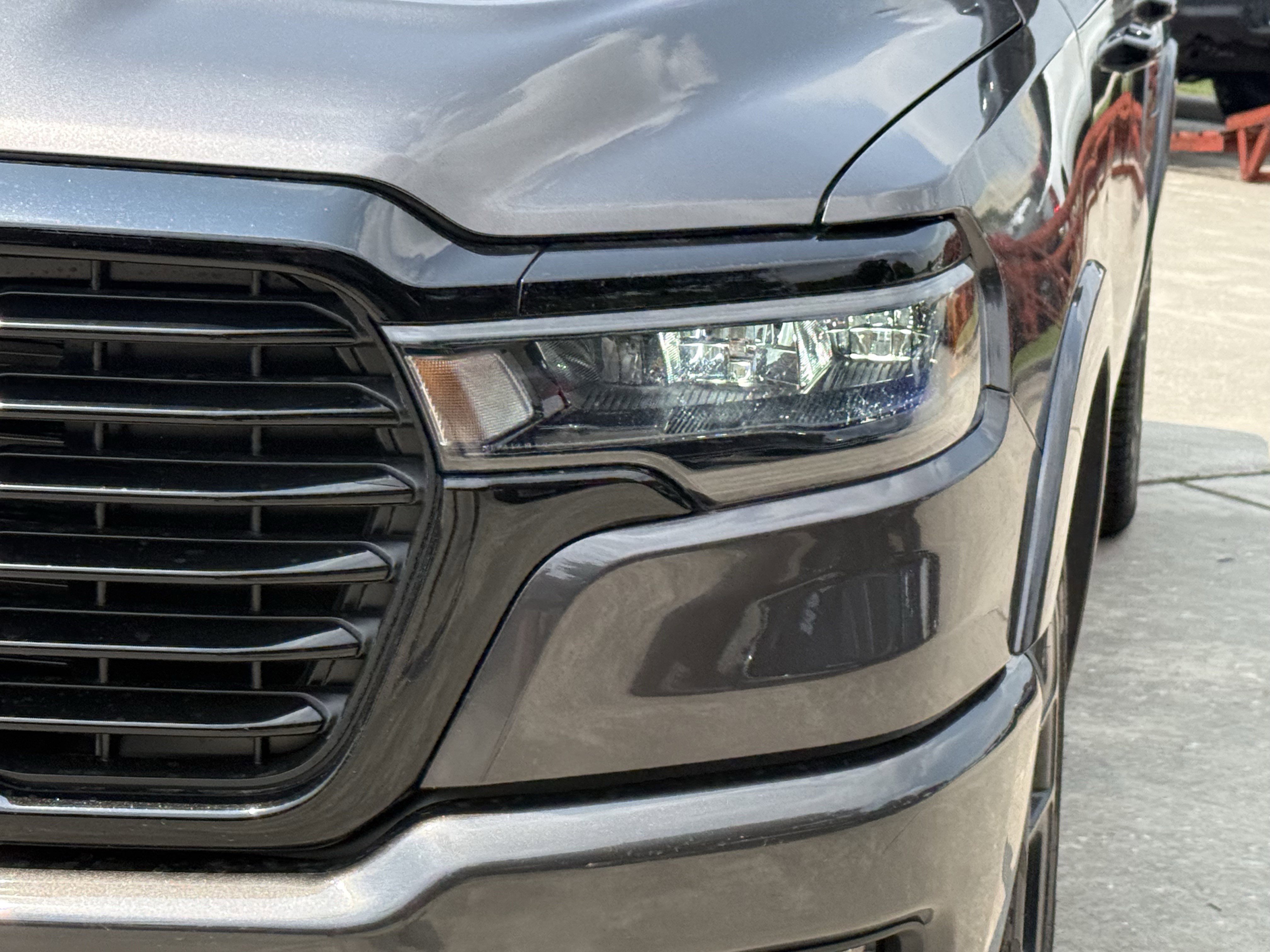 New 2026 Granite Crystal Metallic Clear-Coat Exterior Paint RAM Laramie image 7