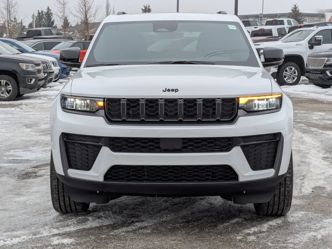 New 2026 White Jeep Altitude - - 4x4 - Power Sunroof - Altitude Pack - 2.0L Turbo - Remote Start & More! image 3