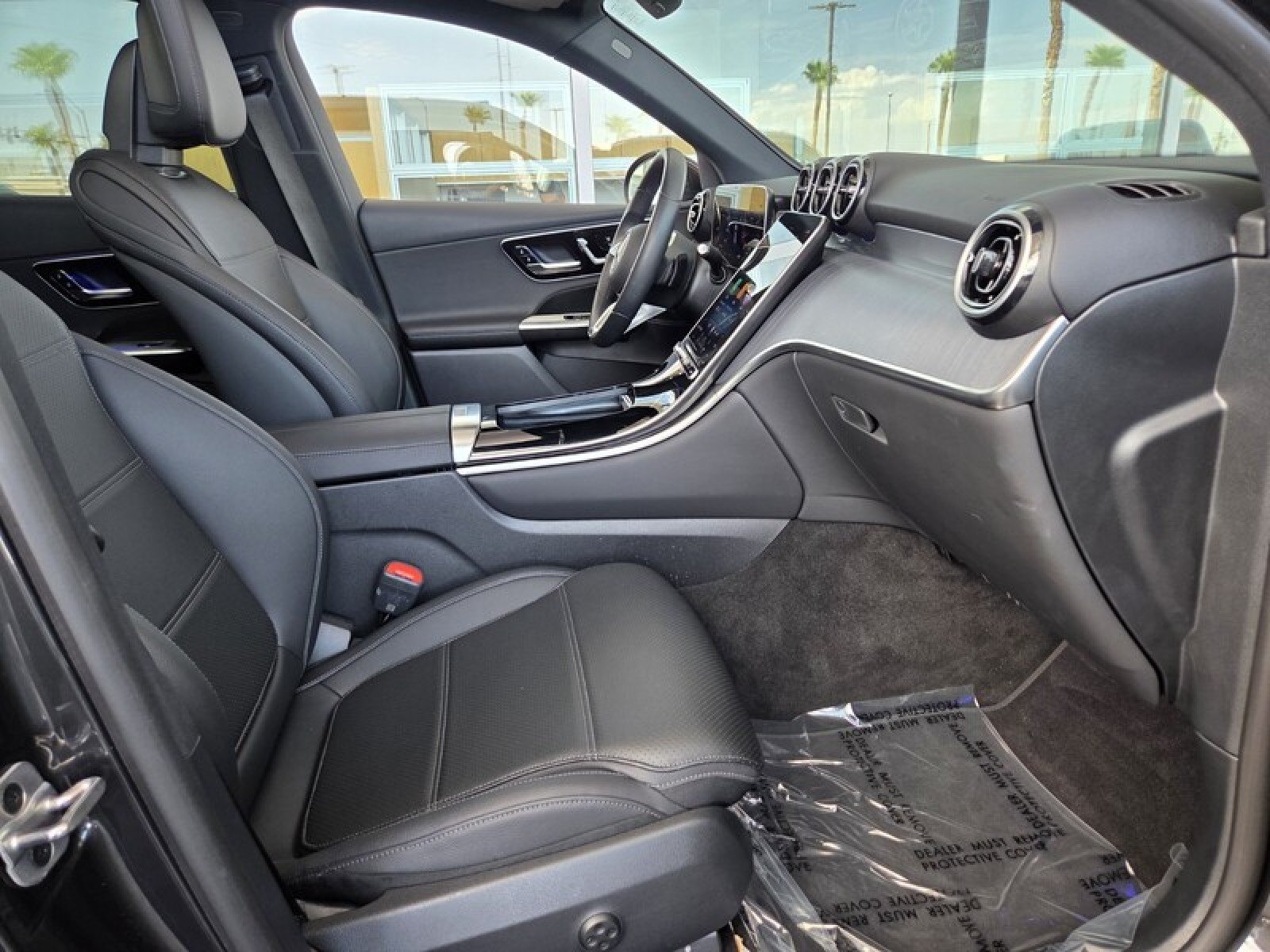 Certified Used 2026 Graphite Grey Metallic Mercedes-Benz GLC 300 image 19