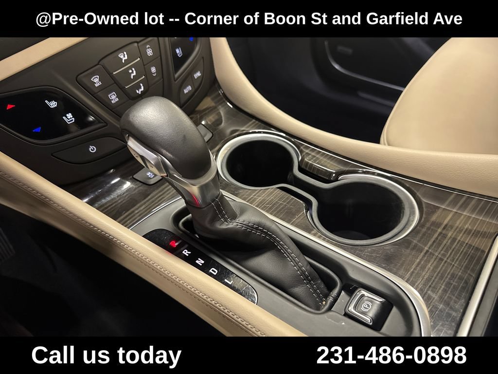 Used 2020 Summit White Buick Premium II image 25