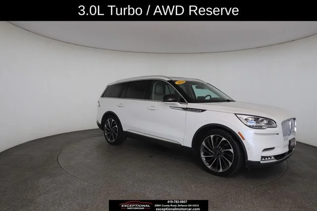 Used 2020 White Lincoln Reserve image 26