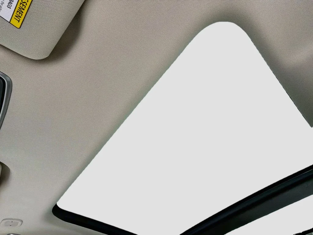 New 2026 Fuji White Land Rover SE image 23