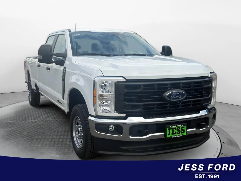 New 2026 Oxford White Ford F-350® XL image 7