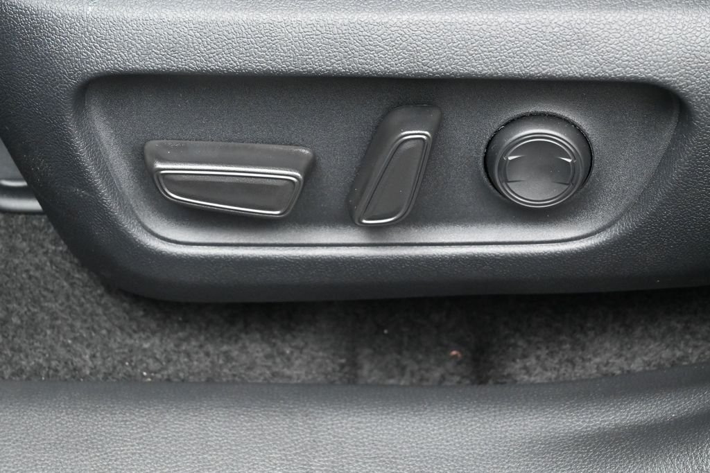 Used 2026  Toyota Woodland image 10