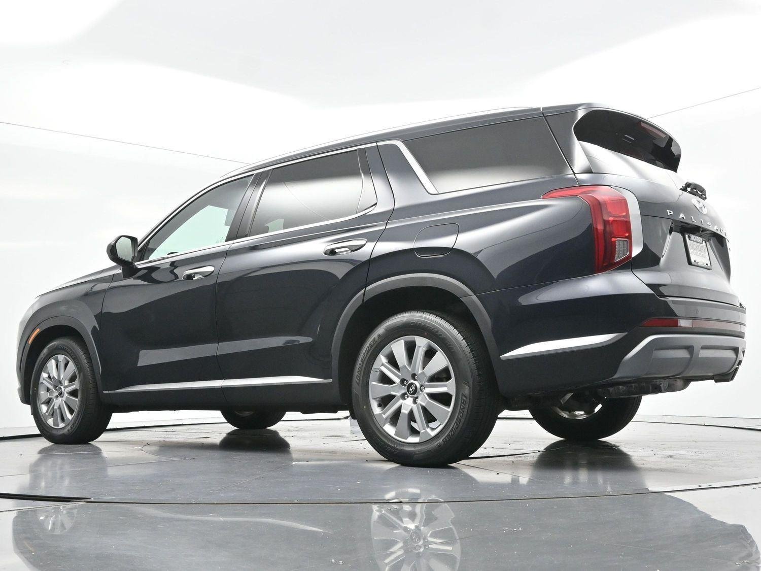 Used 2023 Moonlight Cloud Hyundai SEL image 46