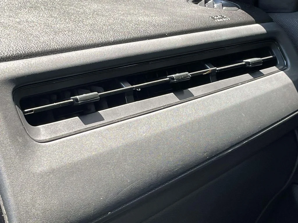 Used 2019  Honda Sport image 28