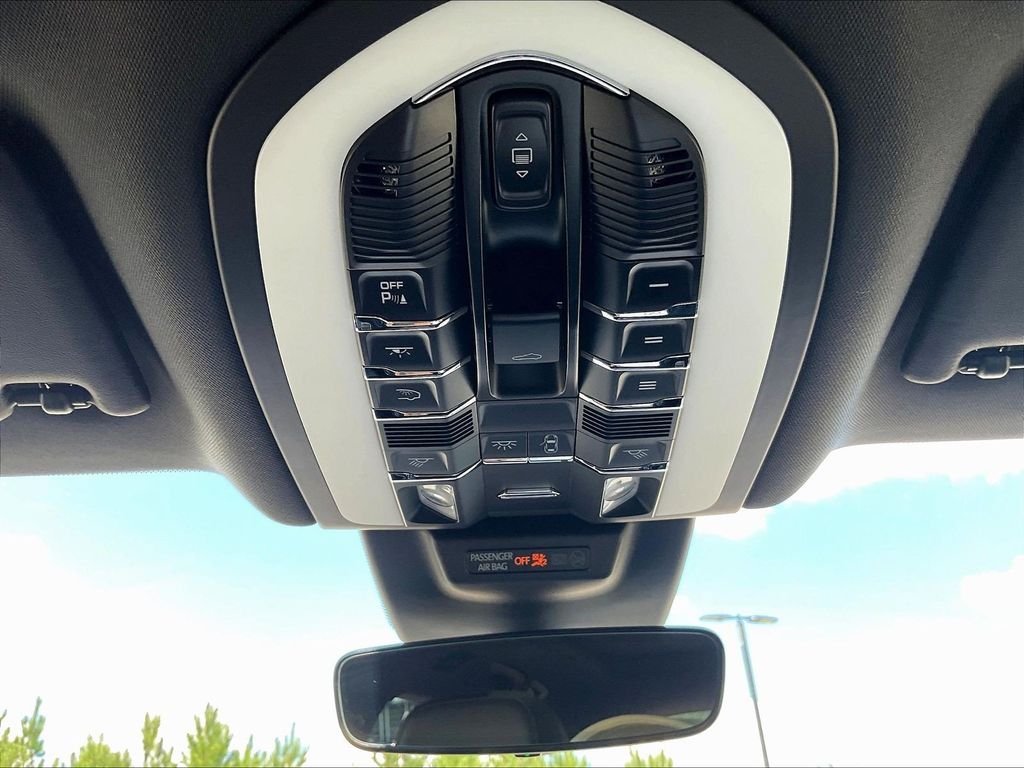 Used 2023 Gray Porsche  image 17