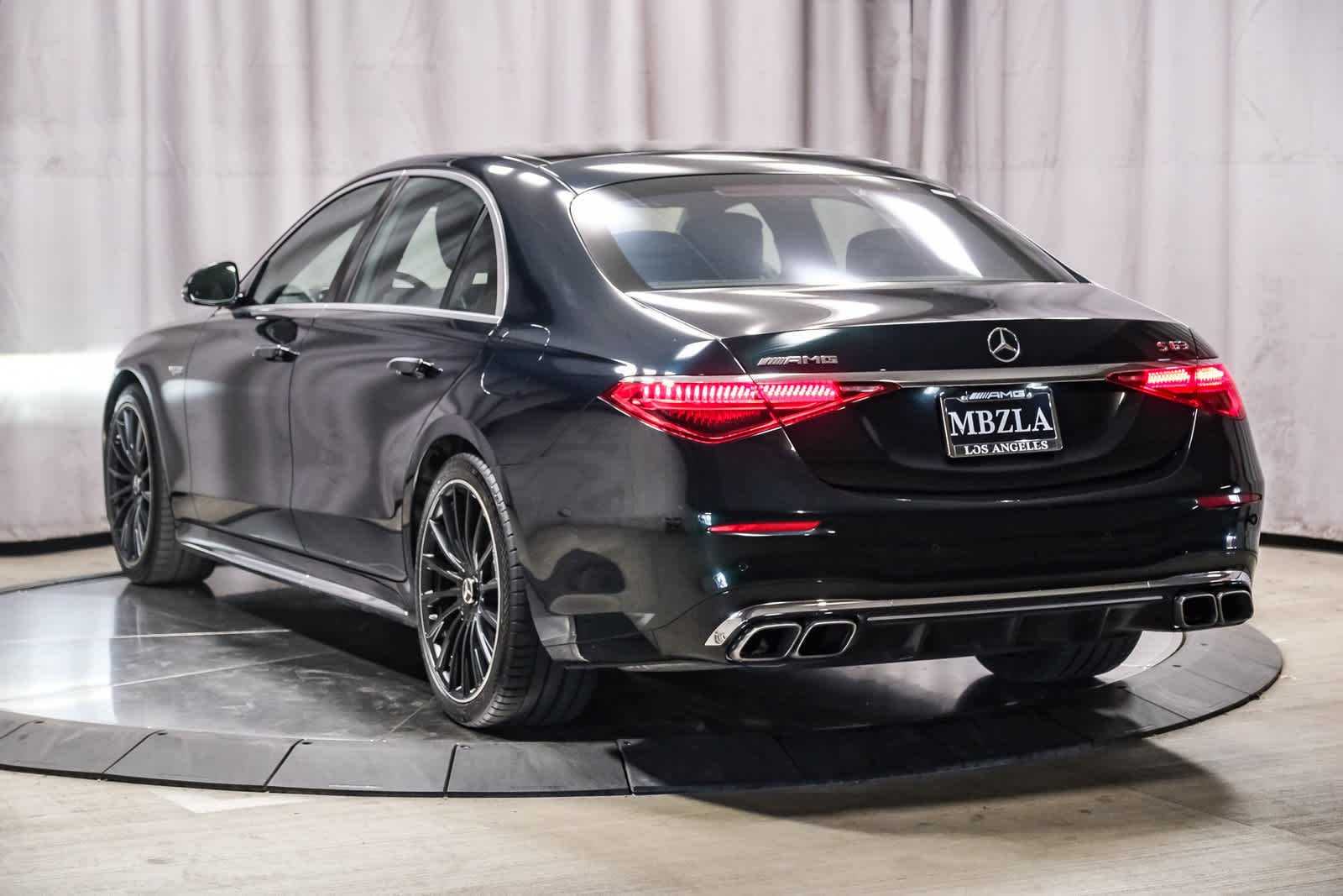 Used 2026 Emerald Green Metallic Mercedes-Benz AMG® S 63 E image 9