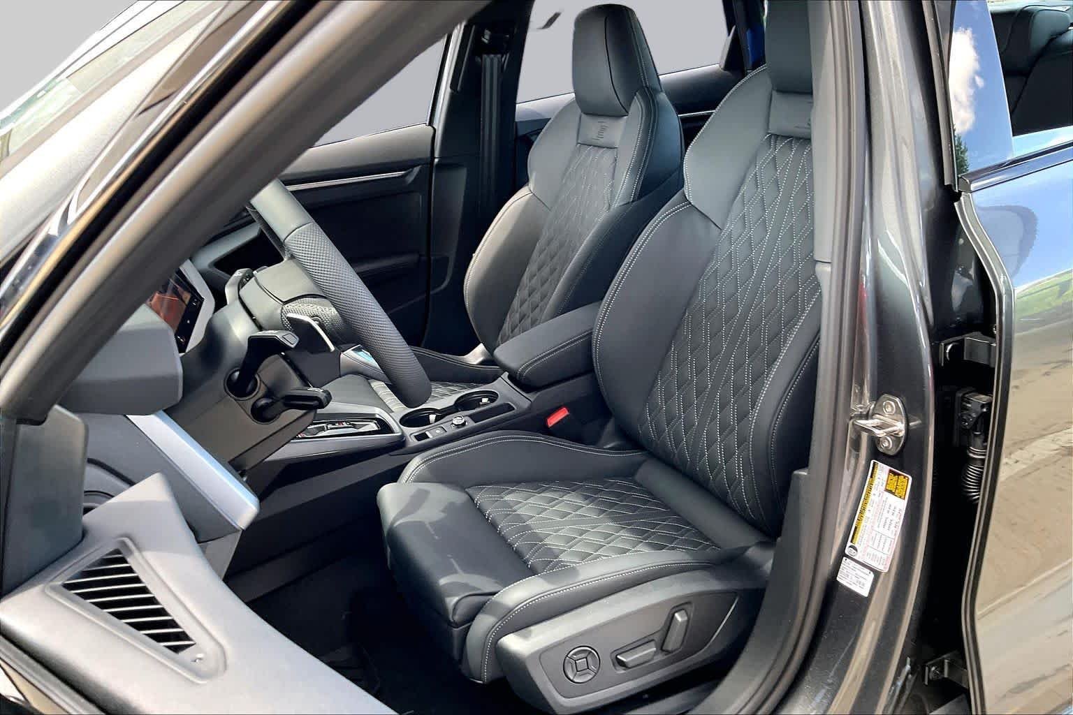 Used 2026 Daytona Gray Pearl Effect Audi  image 8