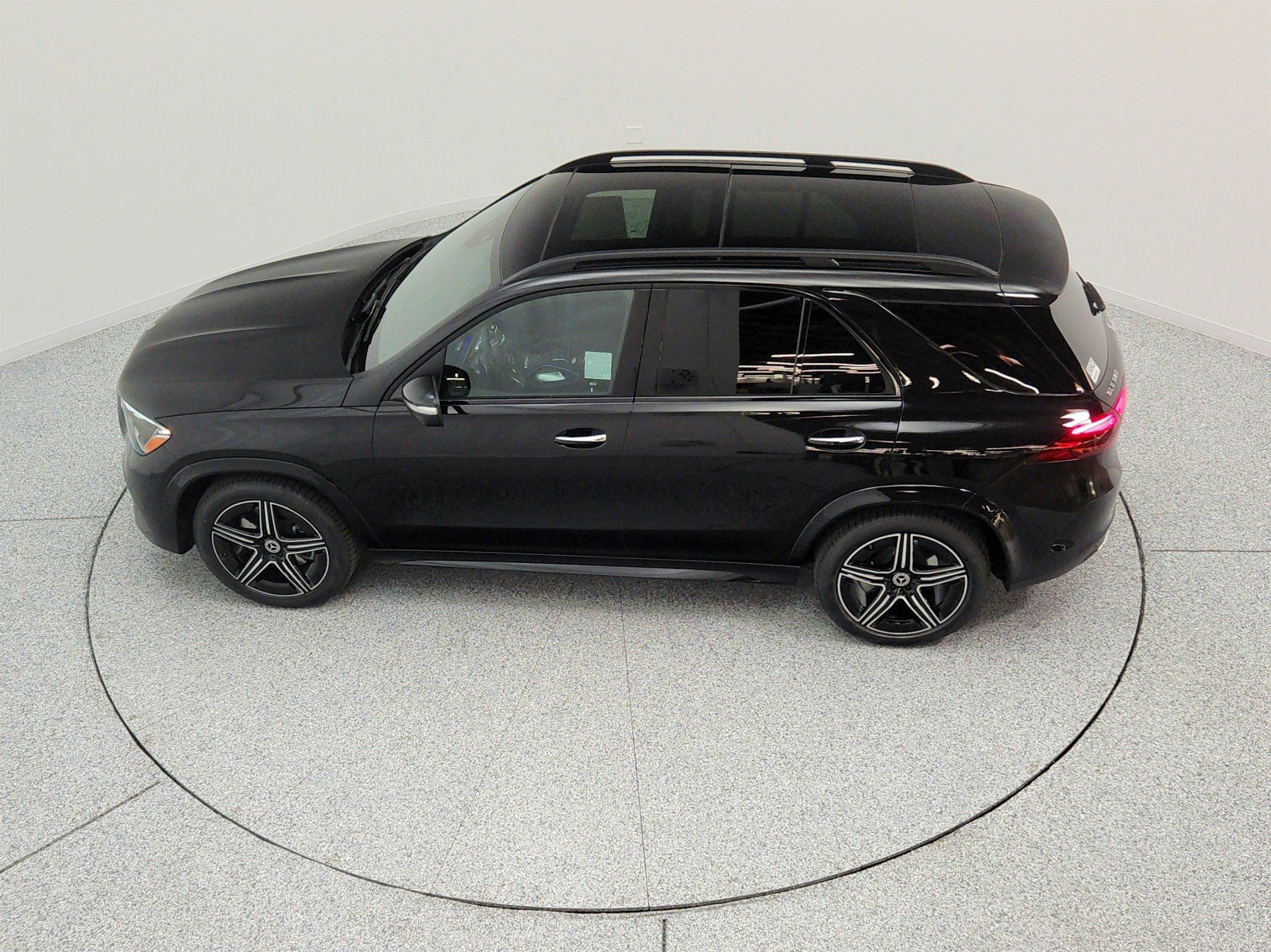 New 2026 Obsidian Black Metallic Mercedes-Benz GLE 580 4MATIC® SUV image 53