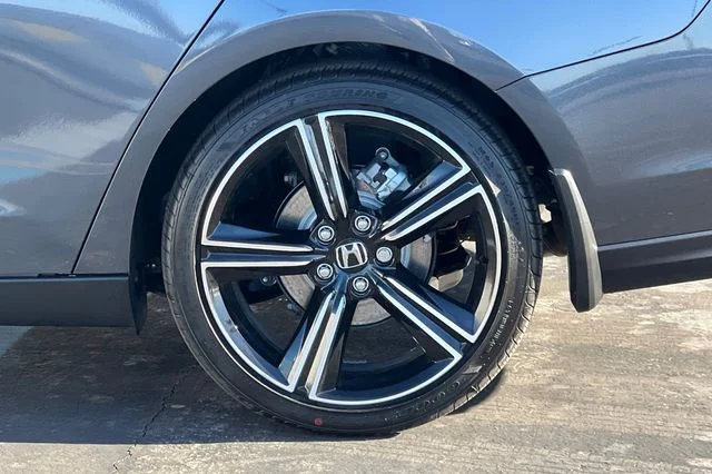 New 2026 Meteorite Gray Metallic Honda SE image 31