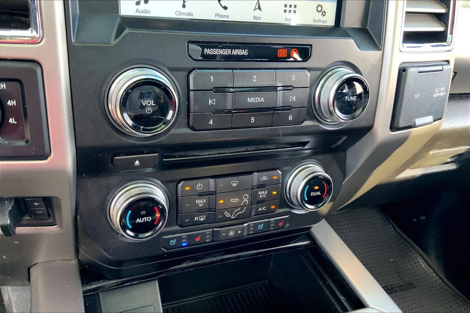 Used 2018 Ingot Silver Metallic Ford Platinum image 33