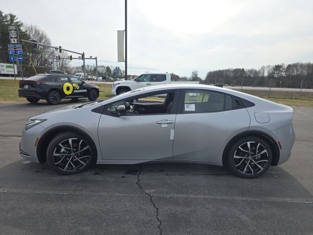 2026 Toyota Prius Plug-in Hybrid XSE Premium - Photo 6