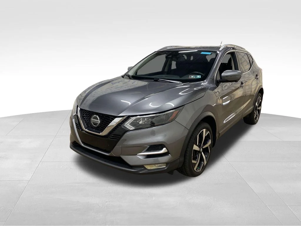 Used 2020 Gray Nissan SL image 1