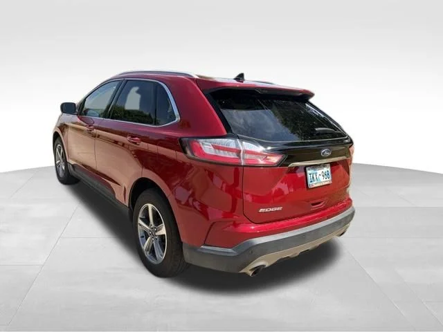 Used 2020 Red Ford SEL image 7