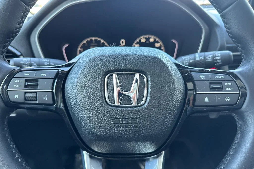Used 2025  Honda Touring image 24