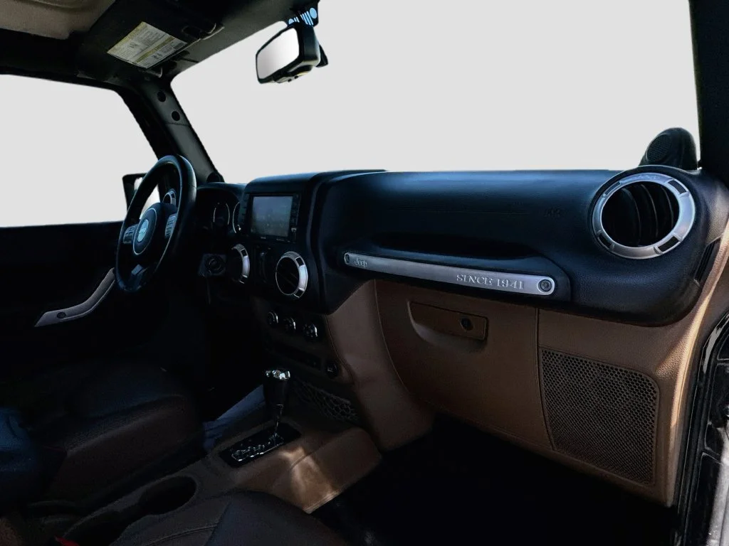 Used 2014 Black Jeep Unlimited Rubicon image 32