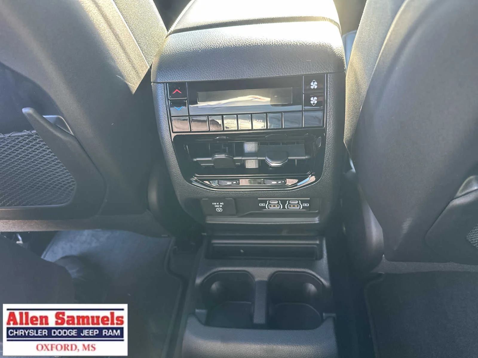 2025 Jeep Grand Cherokee L Altitude - Photo 24
