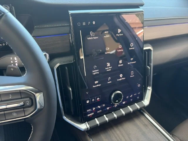 New 2027 Silver GMC Denali Ultimate image 18