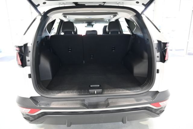 Used 2023 White Hyundai SEL image 30
