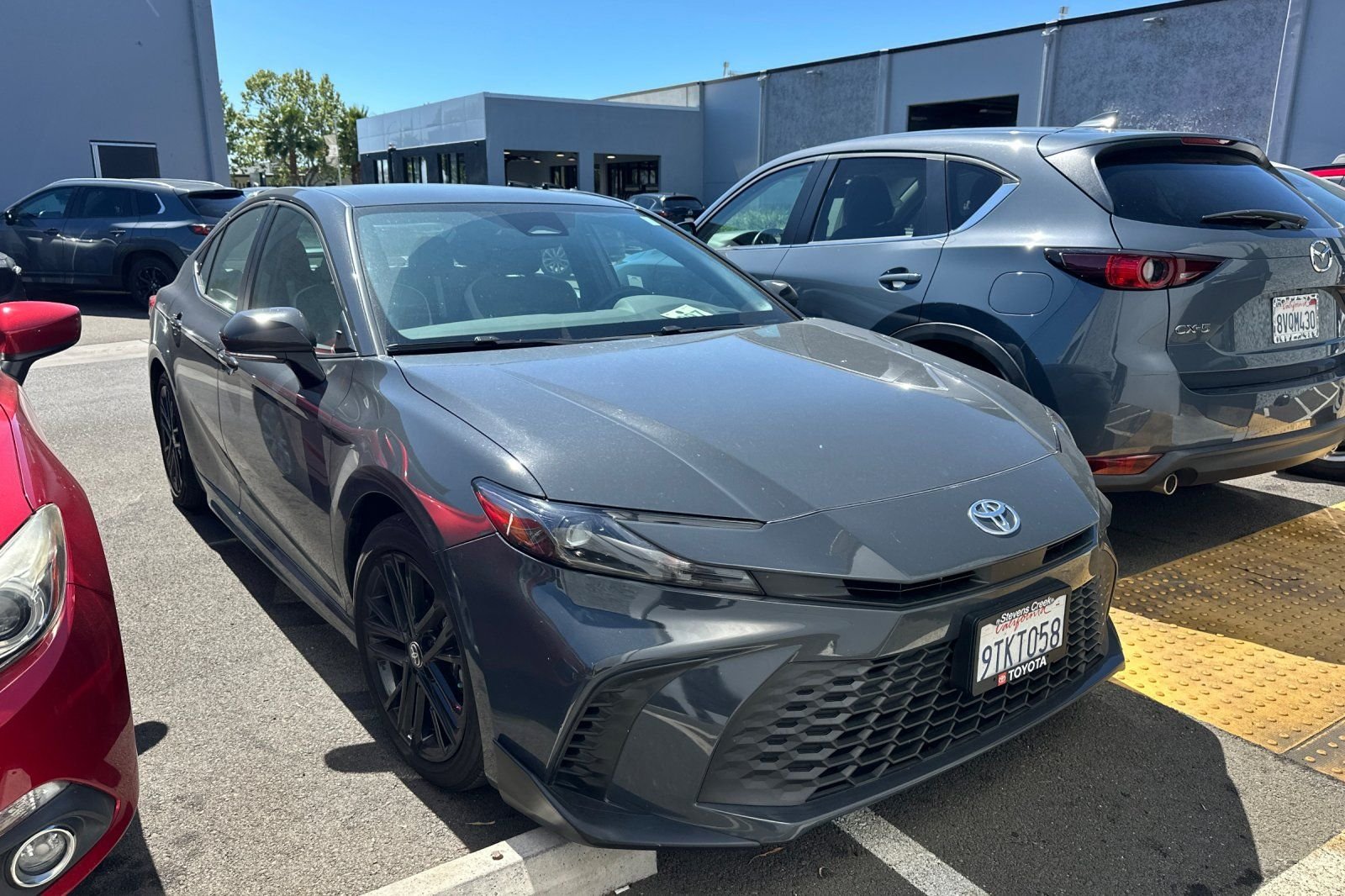 2025 Toyota Camry SE photo 2