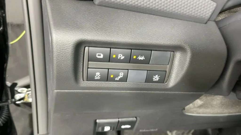 2025 Nissan KICKS PLAY Base - Photo 26