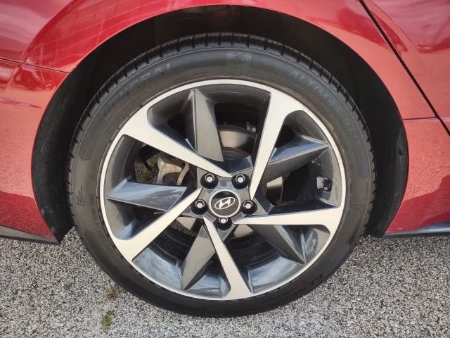Used 2023 Red Hyundai SEL Plus image 24